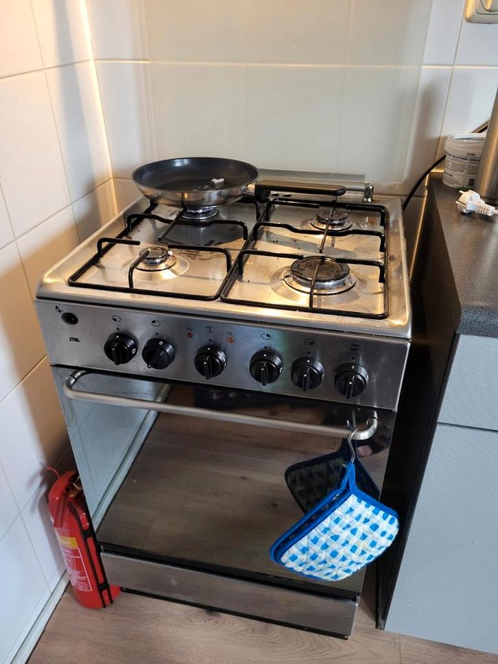 Smal Etna gasfornuis met elektrische oven 54 cm breed, Witgoed en Apparatuur, Fornuizen, Gebruikt, Vrijstaand, Gas, 4 kookzones