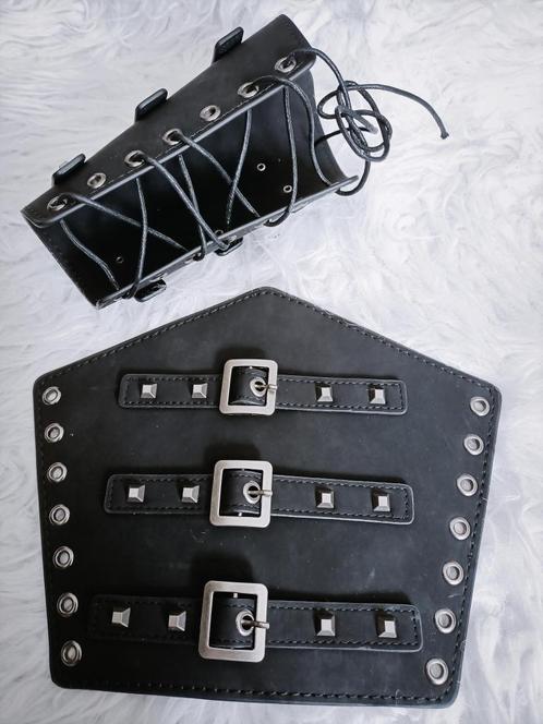Set armstukken.NIEUW!! Wasteland en BITCH proof., Kleding | Heren, Overige Herenkleding, Nieuw, Ophalen of Verzenden