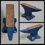 Miniatuur aambeeld,  194 gram, Antiek en Kunst, Antiek | Gereedschap en Instrumenten, Ophalen of Verzenden