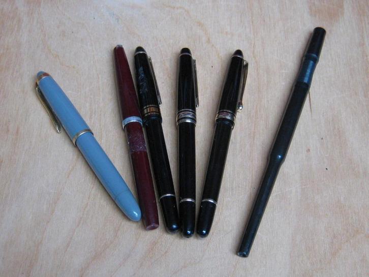 5 Vintage vulpennen waaronder aparte, Antiek en Kunst, Curiosa en Brocante, Verzenden