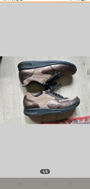 Durea Go bruine schoenen in nieuwstaat, maat 39 (6 G).  beschikbaar voor biedingen