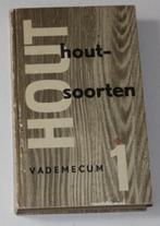 1 houtsoorten Houtvademecum - 118774/5/6, Boeken, Gelezen, Ophalen of Verzenden, Houtbewerking