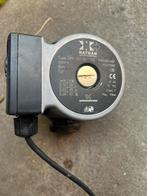Grundfos UPS 25-40 130 cv circulatiepomp, Gebruikt, Minder dan 30 cm, Overige typen, Minder dan 60 cm