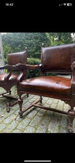Set antieke fauteuils van mooi leer met fraai houtsnijwerk, Ophalen