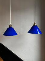 Set 2 vintage Franse melkglas driehoek glazen hanglamp blauw, Ophalen of Verzenden, Zo goed als nieuw, Glas, Minder dan 50 cm
