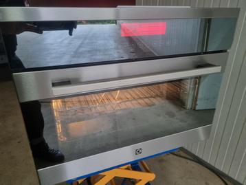 inbouw oven A+ met pyrolysefunctie Electrolux  beschikbaar voor biedingen