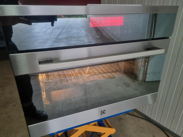 inbouw oven A+ met pyrolysefunctie Electrolux, Witgoed en Apparatuur, Ovens, Nieuw, Inbouw, Oven met grill, Minder dan 45 cm, 45 tot 60 cm