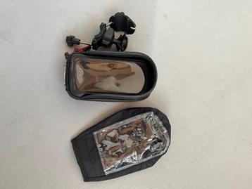 Smartphone houder voor motoren beschikbaar voor biedingen