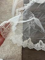 Mooie bruidssluier met kanten rand, Kleding | Dames, Trouwkleding en Trouwaccessoires, Ophalen of Verzenden, Zo goed als nieuw
