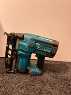 Makita DBN600 18v tacker, Ophalen of Verzenden, Gebruikt