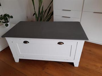 TV meubel 110 x 55 x 55cm beschikbaar voor biedingen