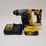 Dewalt DCH273 Combihamer Set, Dewalt, Zo goed als nieuw, Support@dewalt.com, 701 E. Joppa Road
Towson, MD 21286
USA