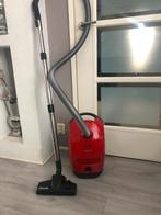 Miele stofzuiger –Rode – 1600W – compleet, Witgoed en Apparatuur, Stofzuigers, Ophalen of Verzenden, Zo goed als nieuw, 1600 tot 2000 watt