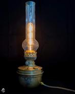 Petroleum lamp, Antiek en Kunst, Antiek | Lampen, Ophalen of Verzenden