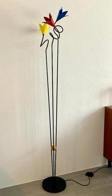 Vintage Design, Hala Zeist vloerlamp, jaren 60/70 beschikbaar voor biedingen