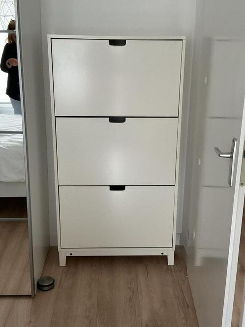 Schoenenkast met 3 lades in hoogglans wit, Huis en Inrichting, Slaapkamer | Nachtkastjes, Zo goed als nieuw, 65 cm of meer, Hout