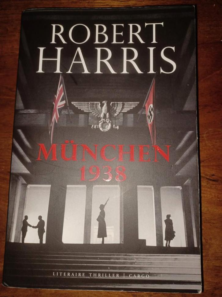 Robert Harris - München 1938, Boeken, Thrillers, Zo goed als nieuw, Ophalen of Verzenden