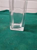 vaas vierkant smal glas, Huis en Inrichting, Woonaccessoires | Vazen, Ophalen of Verzenden, 'T Olde Gre-j, Info@toldegrej.nl, Endepoelstraat 20f Didam