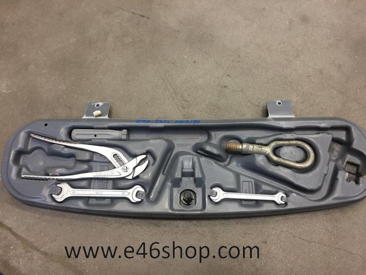 BMW E46 pech hulp  gereedschapset, Auto diversen, Anti-diefstal, Gebruikt, Ophalen of Verzenden