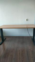 Kantoor Bureau in hoogte verstelbaar, Huis en Inrichting, Bureaus, Ophalen, In hoogte verstelbaar, Zo goed als nieuw