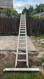 Aluminium opsteekladder 18 x 2, Doe-het-zelf en Verbouw, Ladders en Trappen, Ophalen, Gebruikt, Ladder, Opvouwbaar of Inschuifbaar