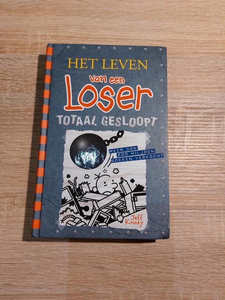 Jeff Kinney - Totaal gesloopt, Boeken, Kinderboeken | Jeugd | 10 tot 12 jaar, Zo goed als nieuw, Ophalen of Verzenden