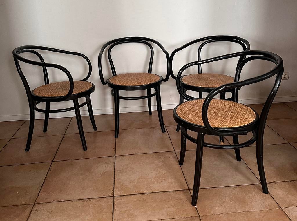 4 Vintage Bentwood Stoelen Thonet Stijl, Huis en Inrichting, Stoelen, Ophalen, Zo goed als nieuw, Bruin