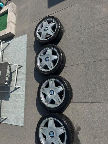 Banden Seat Ibiza 2002 195/45R16 84V beschikbaar voor biedingen