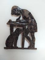 vintage ijzeren wanddecoratie kind met hond 18,5 cm, Ophalen
