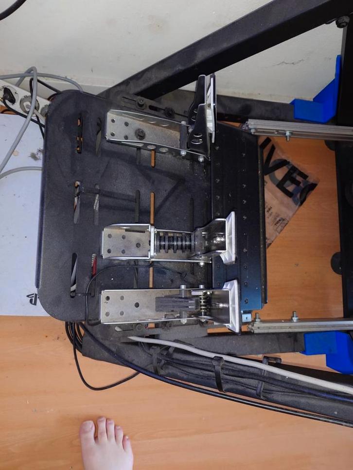 Playseat met fanatec in  Load Cell brake pdl and 8nm, Computers en Software, Desktop Pc's, Gebruikt, Onbekend, Minder dan 4 GB