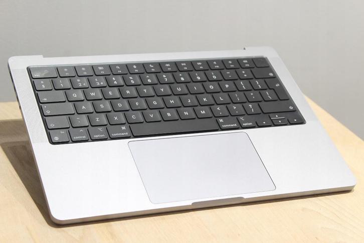 MacBook Pro 14 inch m2 topcase toetsenbord 2021 zilver a2779, Computers en Software, Toetsenborden, Zo goed als nieuw, Ophalen of Verzenden