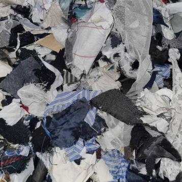 Bokszak vulling - Textielsnippers beschikbaar voor biedingen