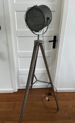 Industriele vloerlamp kwantum, Ophalen, Zo goed als nieuw, 150 tot 200 cm