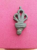romeinse bodemvondst handvat romeinse lelie sleutel, Ophalen of Verzenden