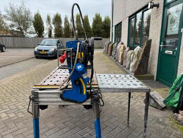 Te koop zaagtafel voor steen merk Carat. beschikbaar voor biedingen