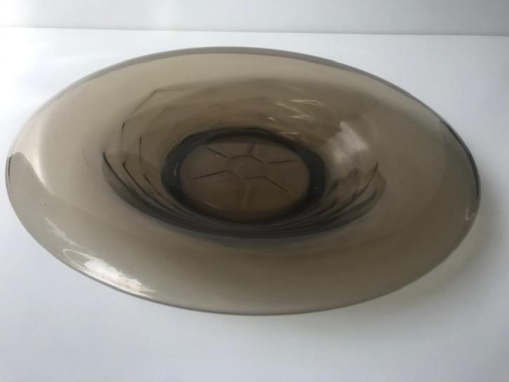 Fumekleurige , Rookkleurige Pineapple Schaal van Copier, Antiek en Kunst, Antiek | Glas en Kristal, Ophalen of Verzenden