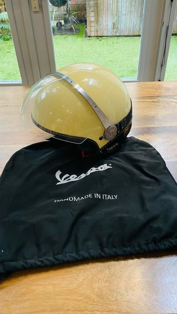 Vespa Granturismo Bromfiets Helm, Fietsen en Brommers, Brommerhelmen, Gebruikt, Large, Ophalen of Verzenden