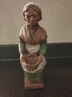 Stenen Beeld Vrouw Kniertje - 20cm, Ophalen