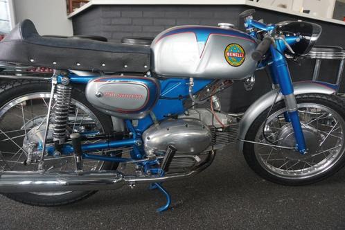 TOPSTAAT !!! Unieke Benneli 250 cc SPRITE b.j. 1968, Motoren, Motoren | Oldtimers, 1 cilinder, Ophalen