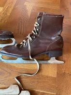 Zeer oude ( vintage)  bruine Monarch schaatsen maat 44, Overige merken, Gebruikt, Ophalen of Verzenden, Kunstschaatsen