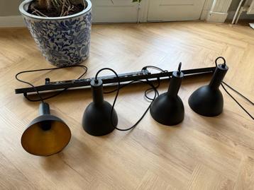 Lustre zwart black; 4 bulbs