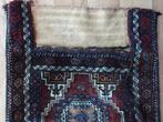 Groot antiek handgeknoopt Perzisch kussen uit Iran 57-69 cm., Antiek en Kunst, Antiek | Kleden en Textiel, Ophalen of Verzenden