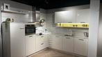 Showroomkeuken Tulp keukens, Huis en Inrichting, Keuken | Complete keukens, Ophalen, Nieuw, Kunststof, Hoekkeuken
