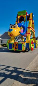 Unieke zelfrijdende carnavalswagen stormram, Ophalen, Carnaval
