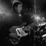 Bassist zoekt band