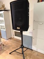 2 Devine speakers 500W met statief, Overige typen, Zo goed als nieuw, 120 watt of meer, Ophalen