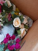 Doos vol kunstbloemen (ophalen in Haren bij Groningen), Ophalen, Zo goed als nieuw, Binnen
