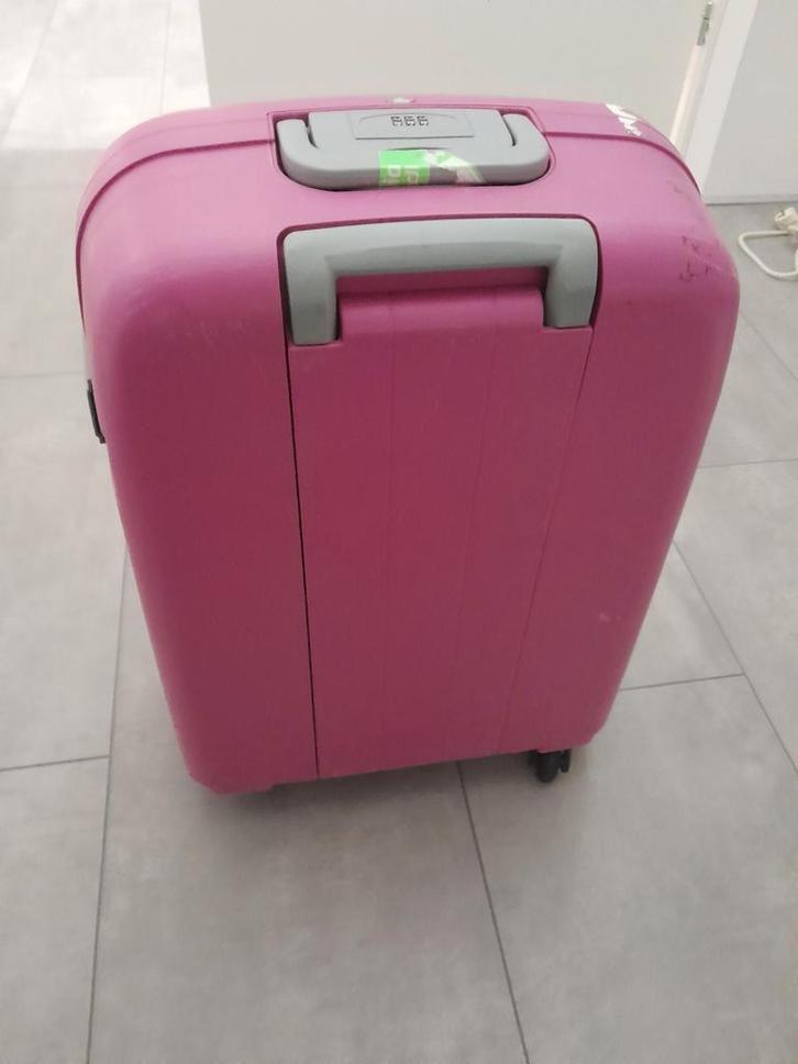 Roze handbagage koffer met wieltjes, Sieraden, Tassen en Uiterlijk, Koffers, Gebruikt, Hard kunststof, Minder dan 50 cm, Minder dan 35 cm
