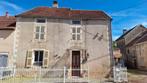 Te koop 2 huizen plus garage aan de rand van de Bourgogne, Huizen en Kamers, Buitenland, Frankrijk