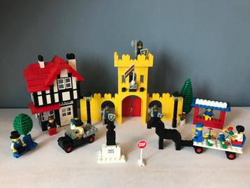 Legoland 1592 Dorp met kasteel (NL versie, 1983) beschikbaar voor biedingen